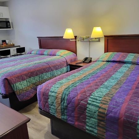 Knights Inn Cobourg Luaran gambar
