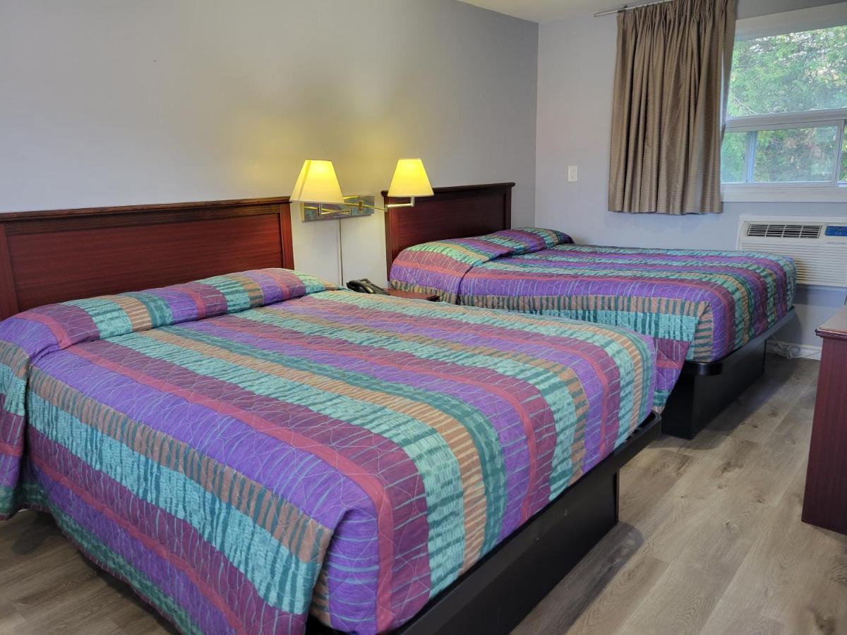 Knights Inn Cobourg Luaran gambar