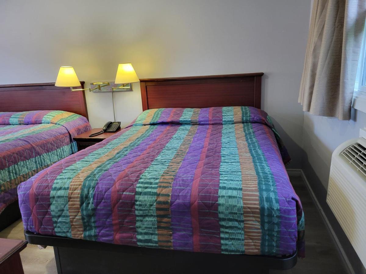 Knights Inn Cobourg Luaran gambar