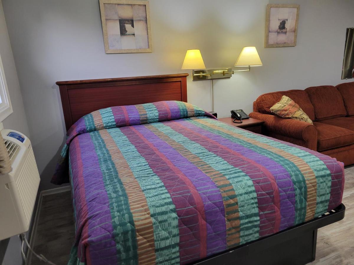 Knights Inn Cobourg Luaran gambar