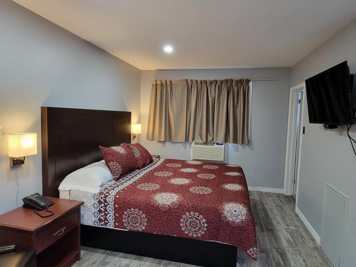 Knights Inn Cobourg Luaran gambar