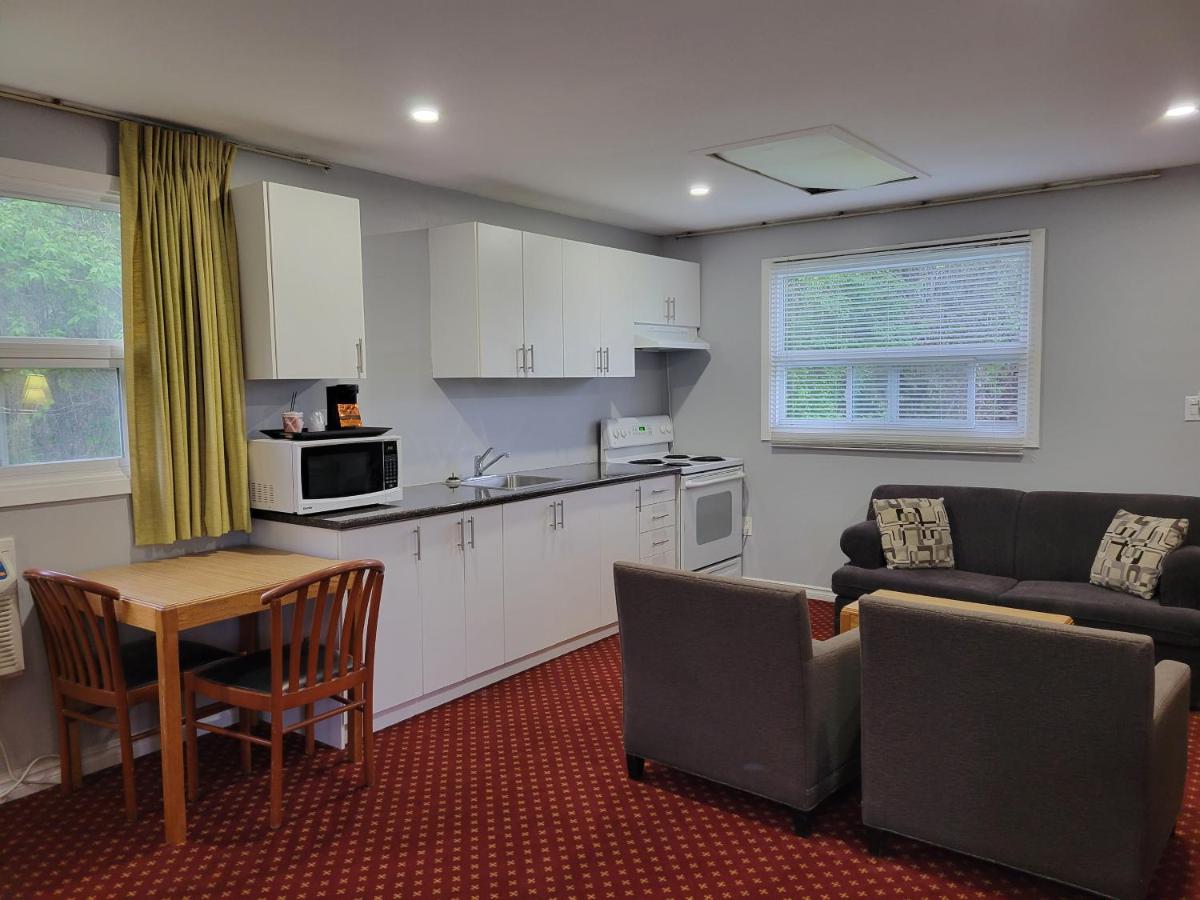 Knights Inn Cobourg Luaran gambar