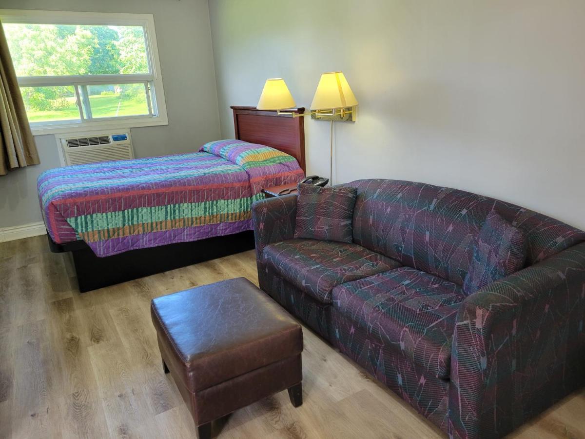 Knights Inn Cobourg Luaran gambar